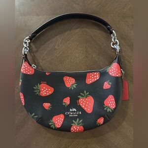 Coach Payton hobo shoulder bag with wild strawberry print. New condition